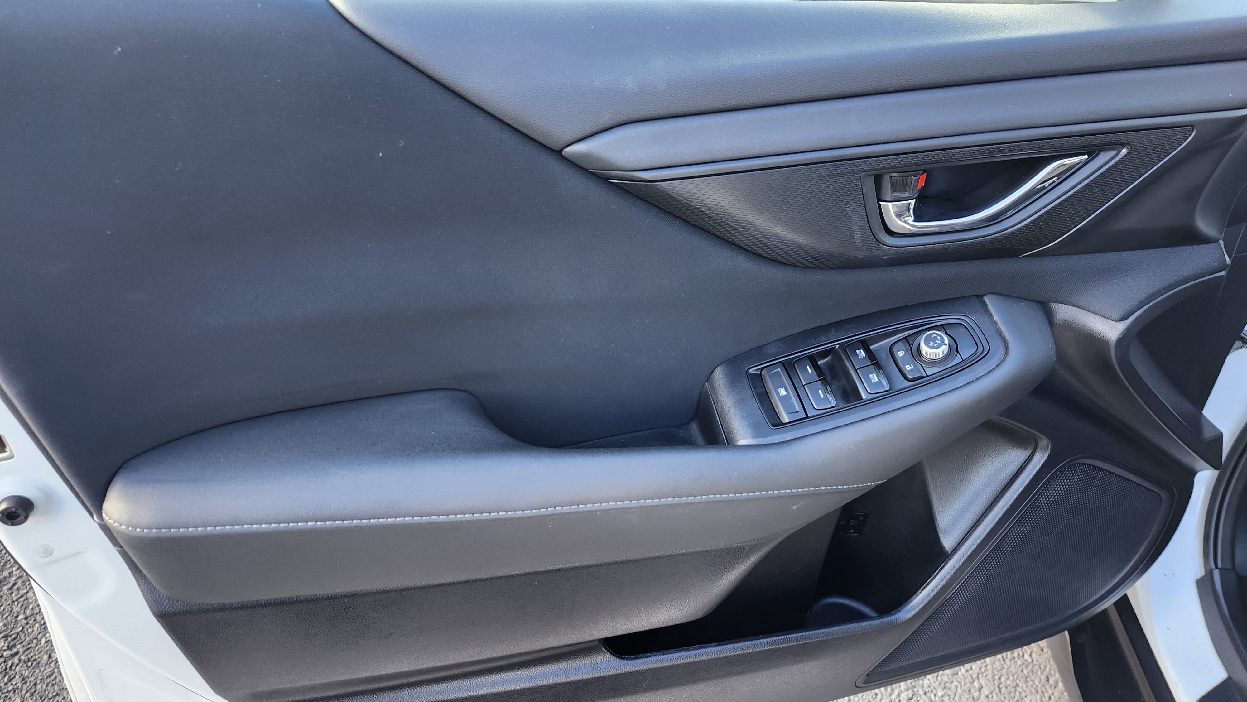 Used 2024 Subaru Outback Premium image 18