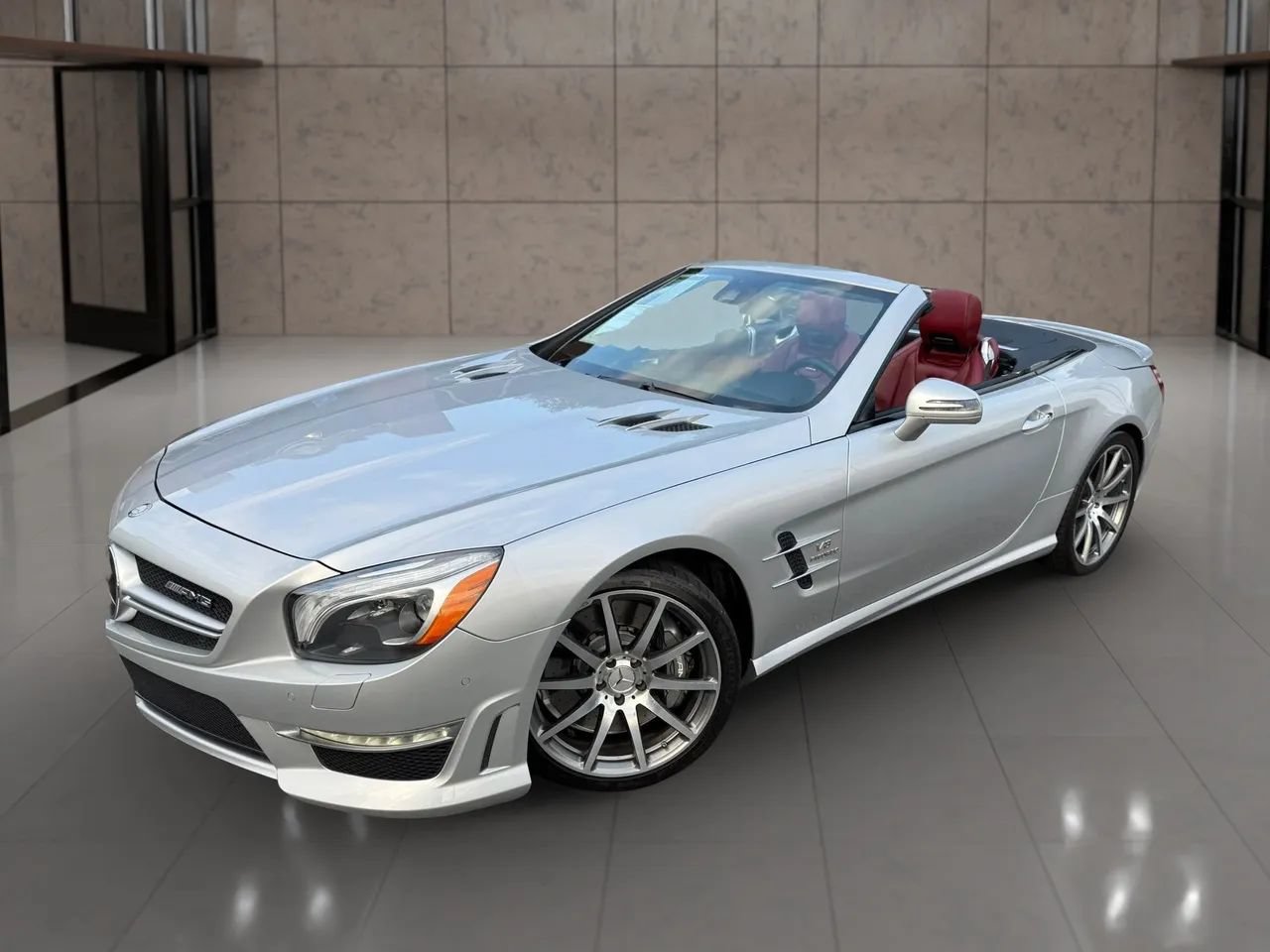 Used 2013 Mercedes-Benz SL 63 AMG w/ Premium Pkg image 22