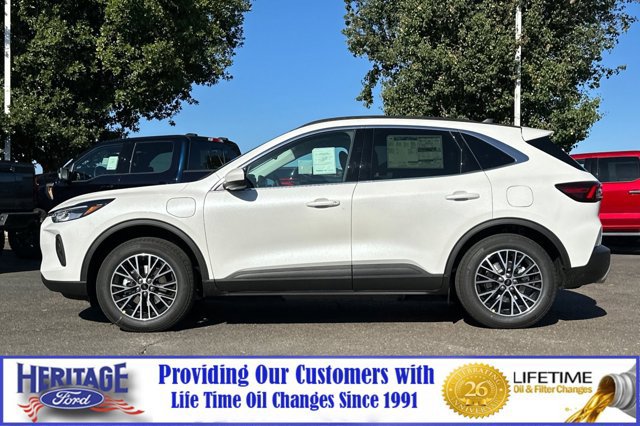 New 2025 Ford Escape SE w/ Class II Trailer Tow Package image 7