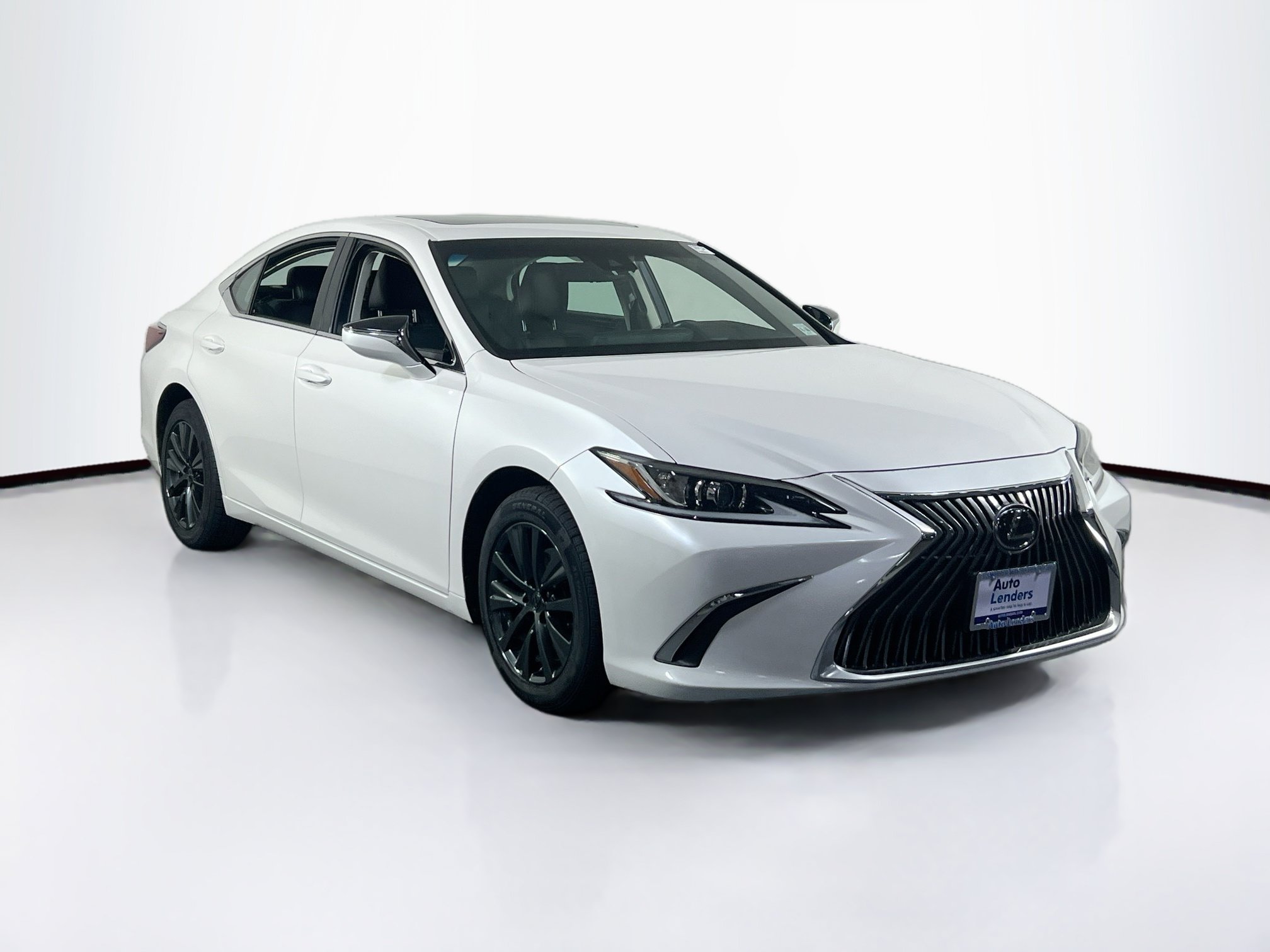 Used 2021 Lexus ES 250 w/ Accessory Package 2 AWD/4WD image 3