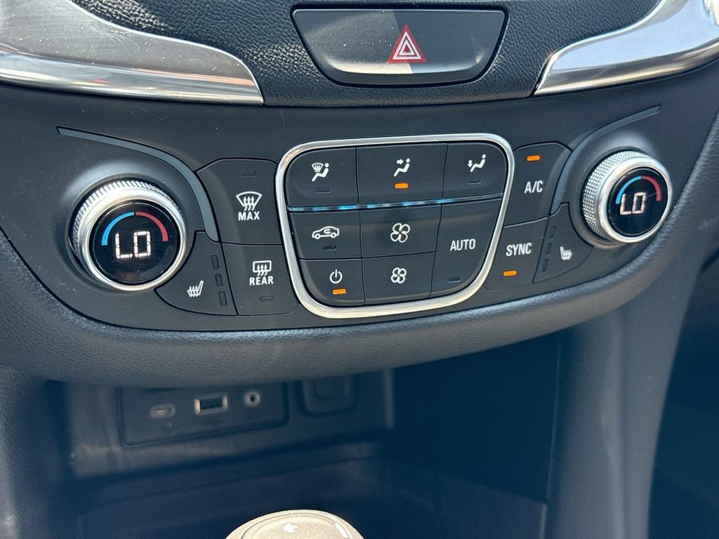 Used 2019 Chevrolet Equinox LT AWD/4WD image 19