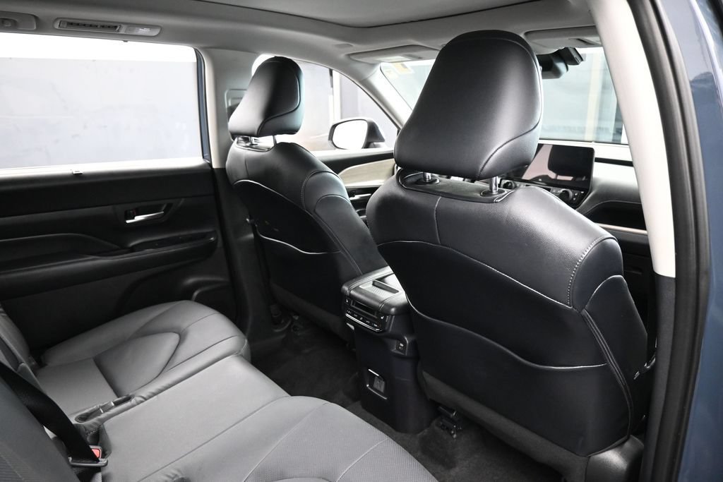 Used 2025 Toyota Grand Highlander FWD image 48