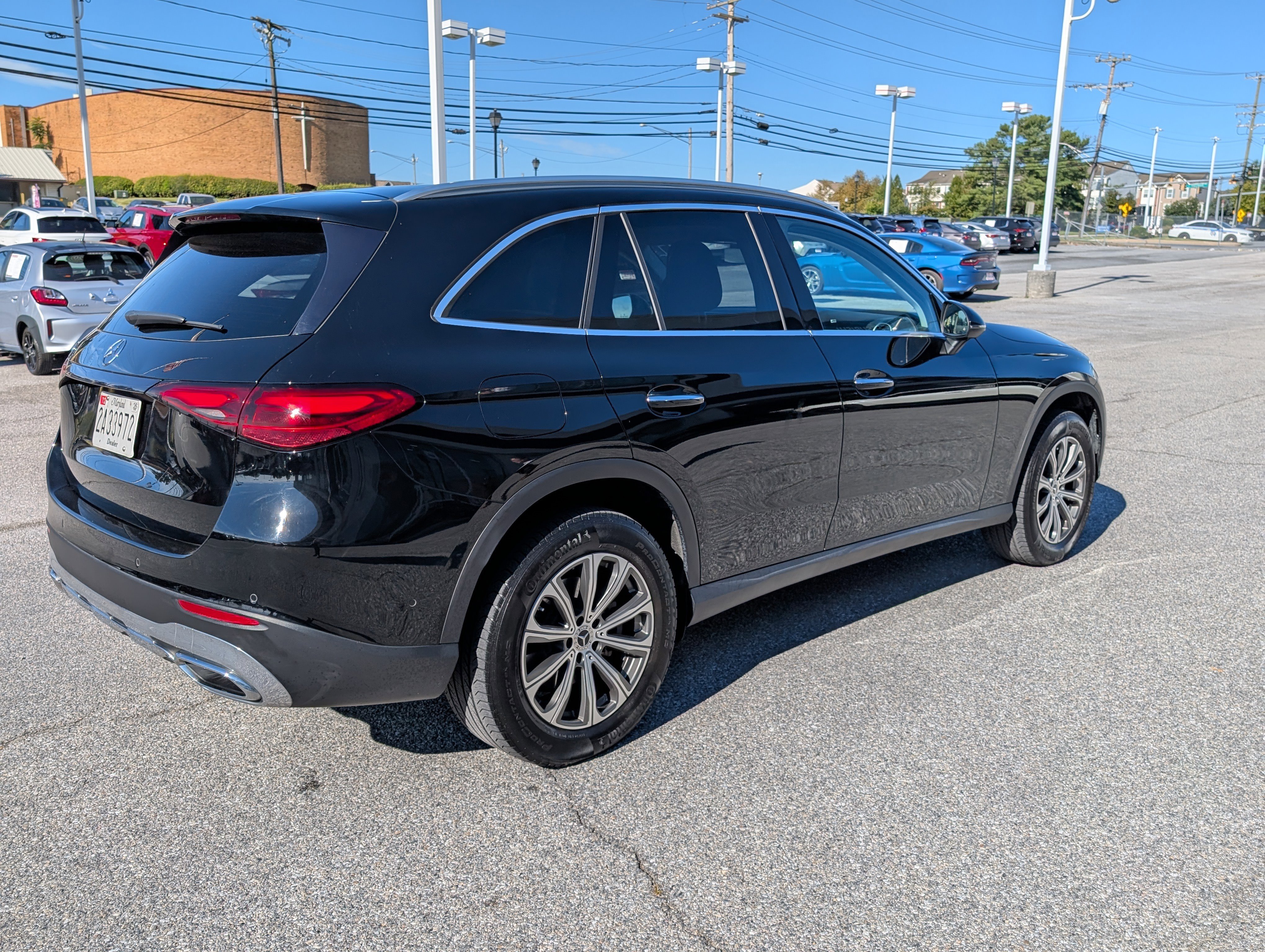 Used 2023 Mercedes-Benz GLC 300 image 3