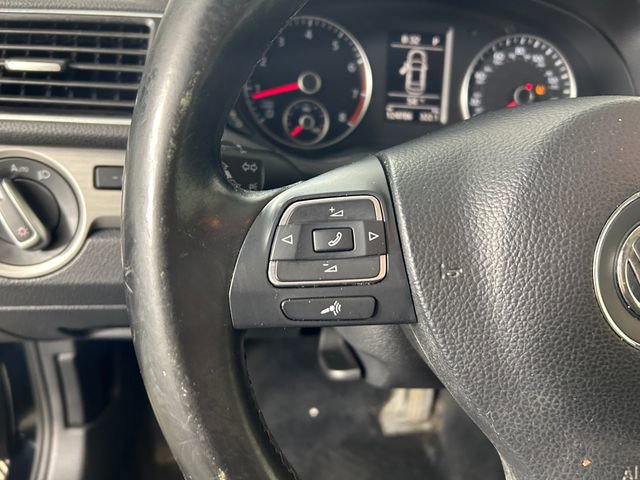 Used 2015 Volkswagen Passat 1.8T SE image 16