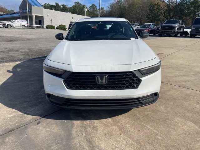 Used 2024 Honda Accord Sport image 2