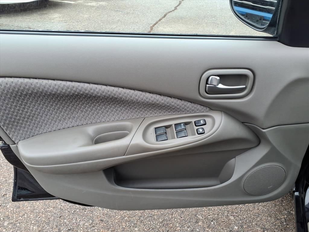 Used 2005 Nissan Sentra 1.8 S image 12