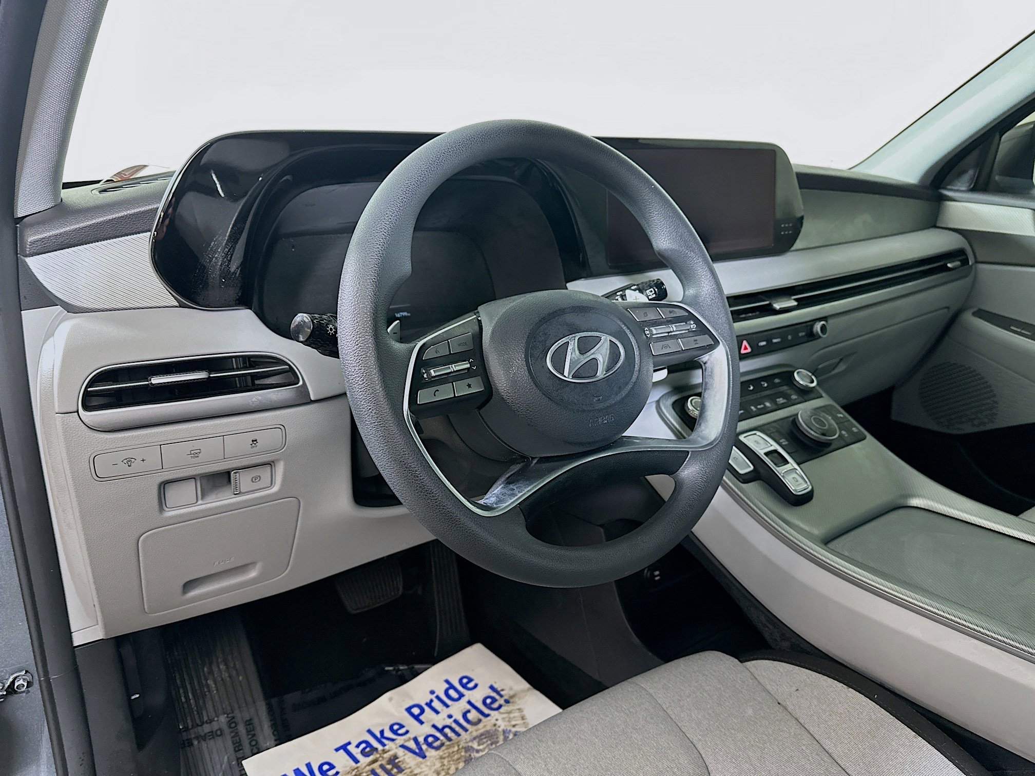 Used 2023 Hyundai Palisade SE w/ Cargo Package image 9