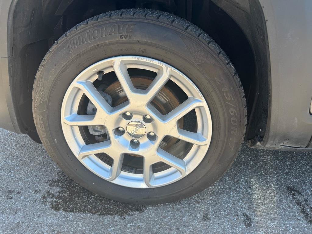 Used 2020 Jeep Renegade Sport w/ Sport Appearance Group FWD image 26
