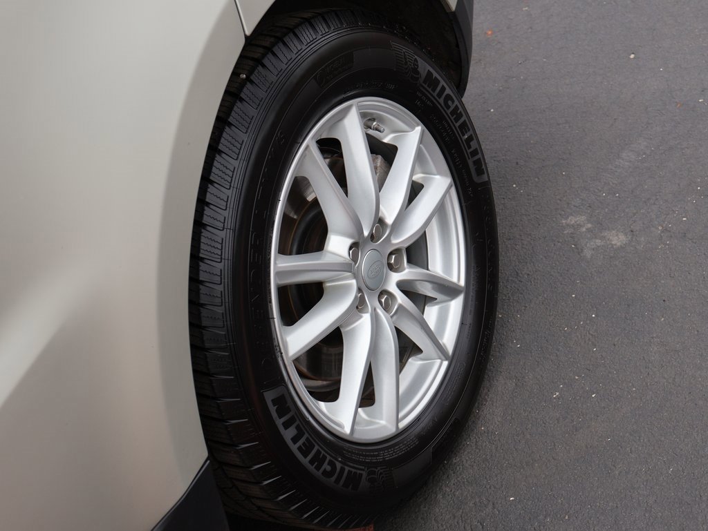 Used 2019 Land Rover Range Rover Sport SE image 39