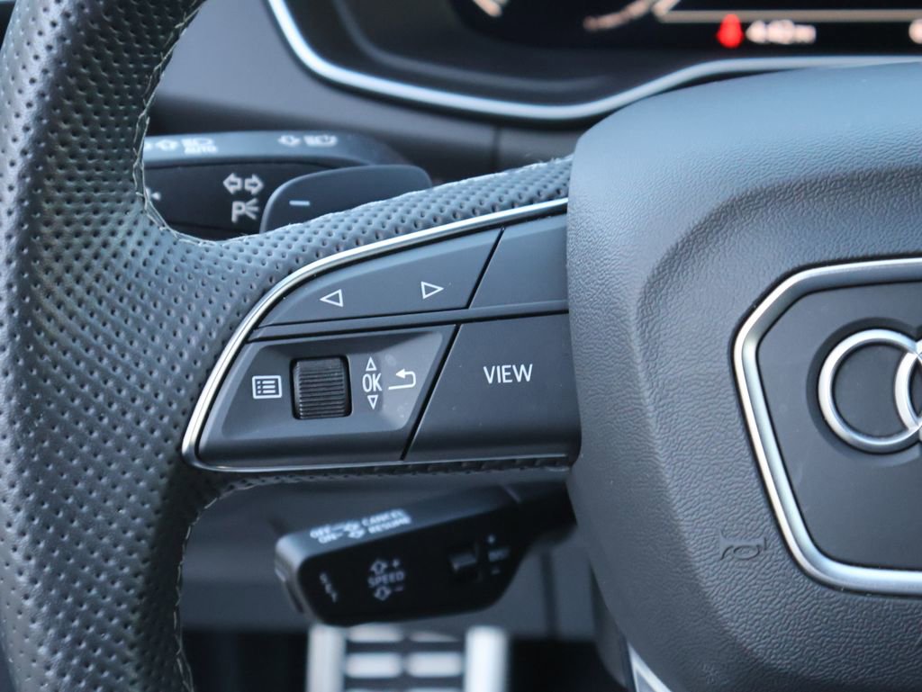 Used 2022 Audi SQ5 Prestige image 33