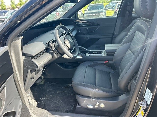 New 2025 Lincoln Nautilus Reserve w/ Jet Appearance Package image 16