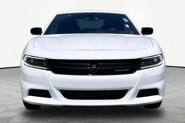 Used 2023 Dodge Charger SXT RWD image 2