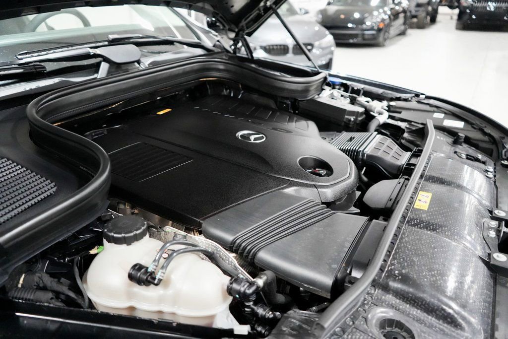 Used 2024 Mercedes-Benz GLS 450 4MATIC image 32