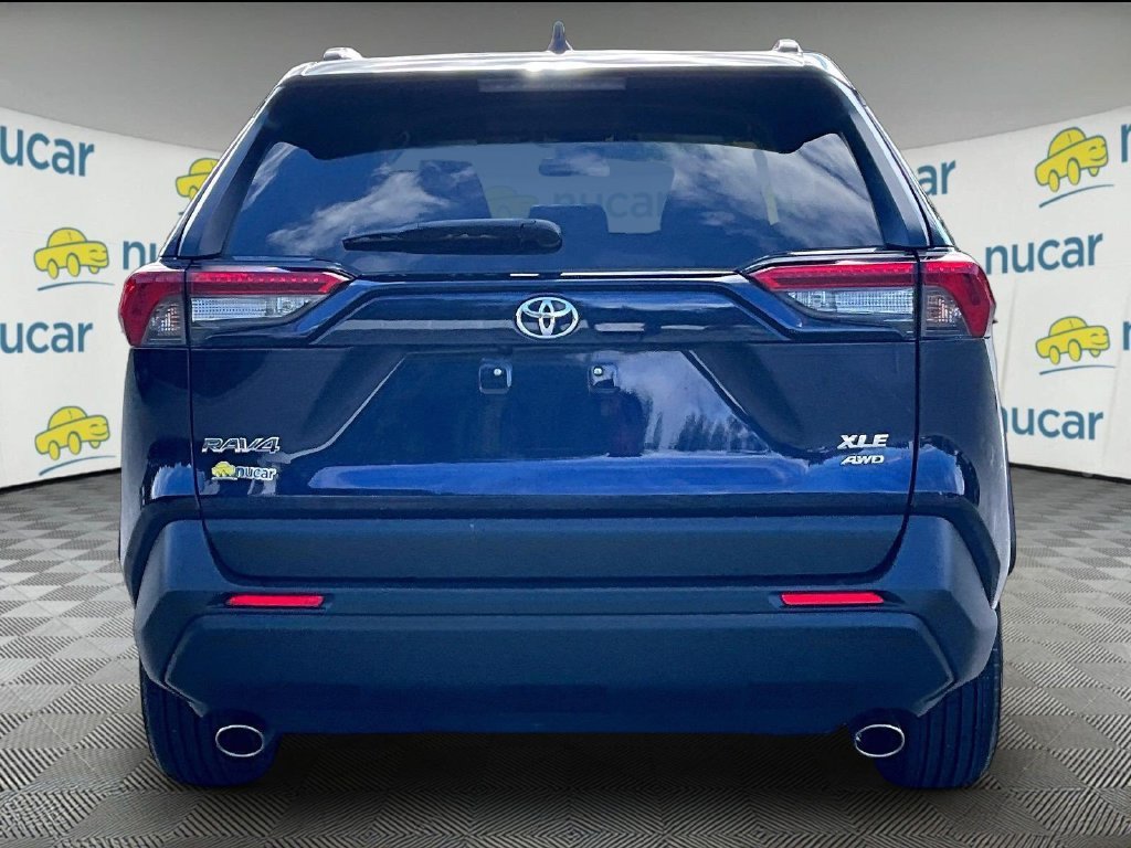 Used 2025 Toyota RAV4 XLE AWD/4WD image 5