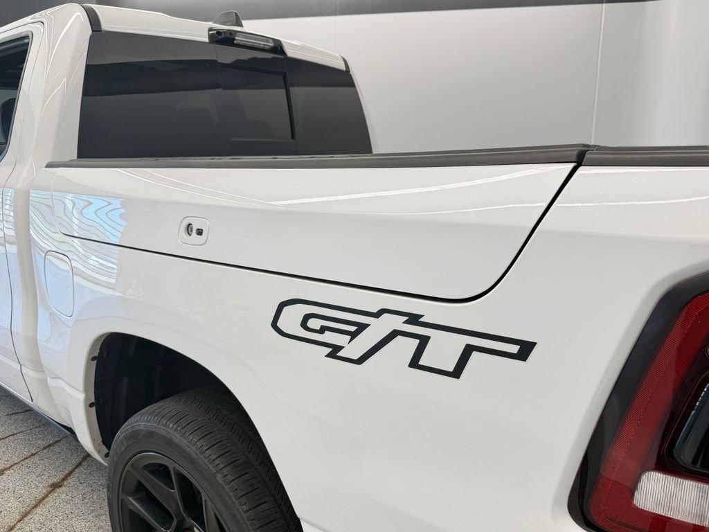 Used 2023 RAM 1500 Laramie AWD/4WD image 19
