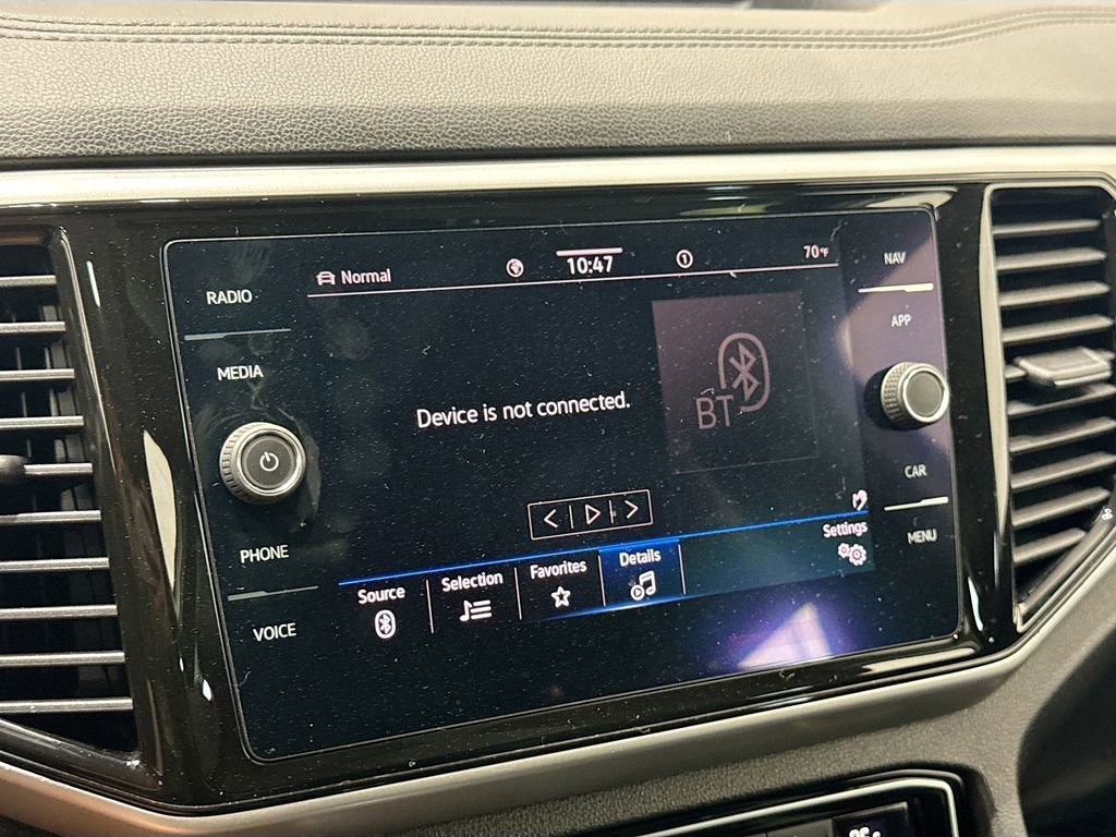 Used 2022 Volkswagen Atlas Cross Sport SEL R-Line image 37