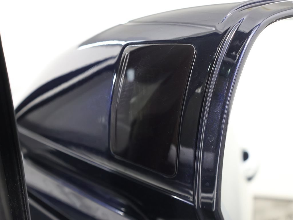 Used 2020 Bentley Bentayga Plug-In Hybrid AWD/4WD image 48