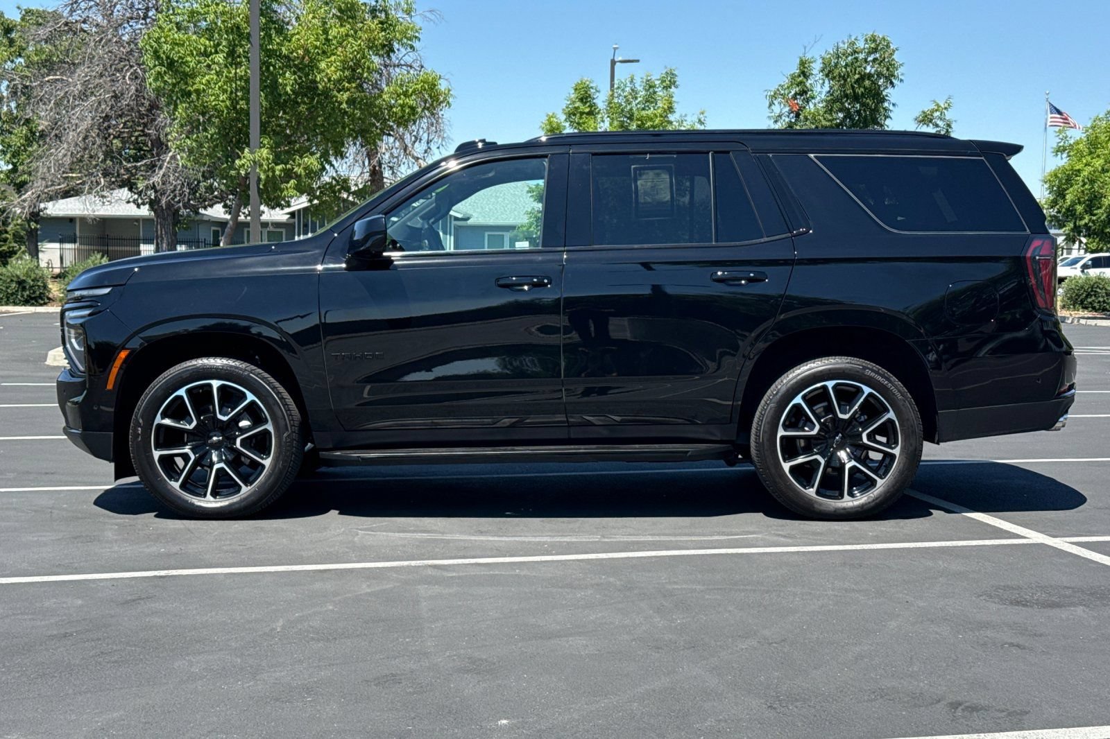 Used 2025 Chevrolet Tahoe RST AWD/4WD image 14