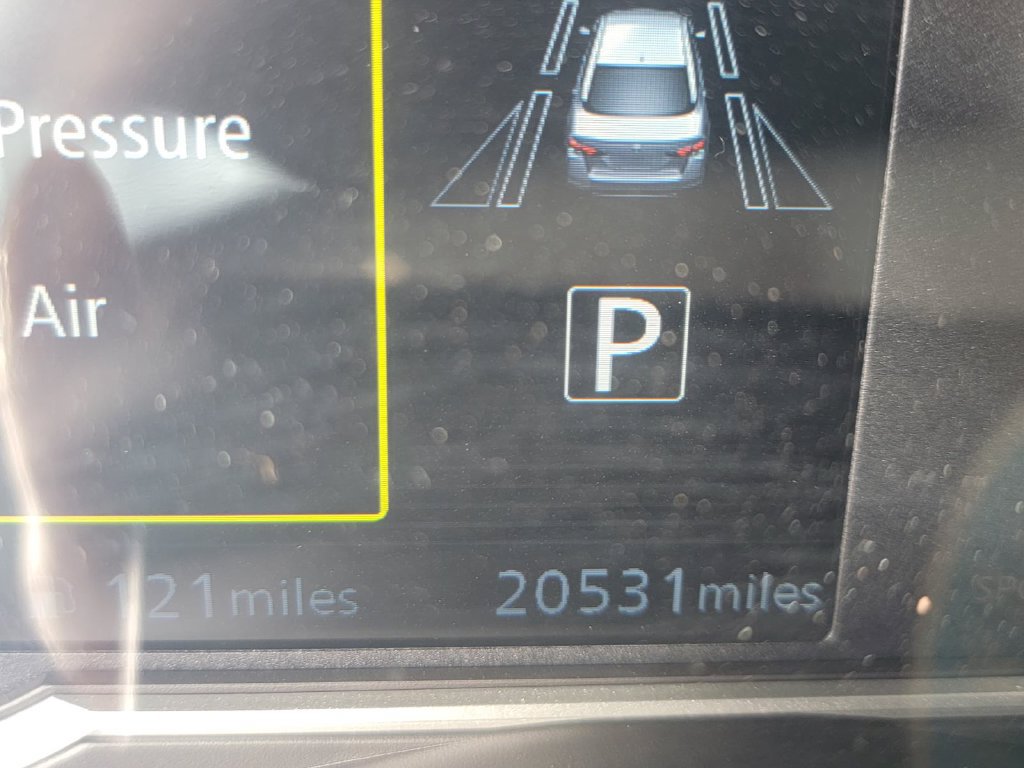 Used 2025 Nissan Versa SV FWD image 36