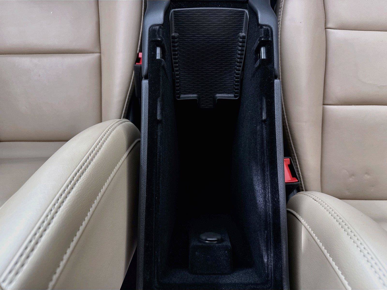 Used 2025 Cadillac XT4 Premium Luxury FWD image 35