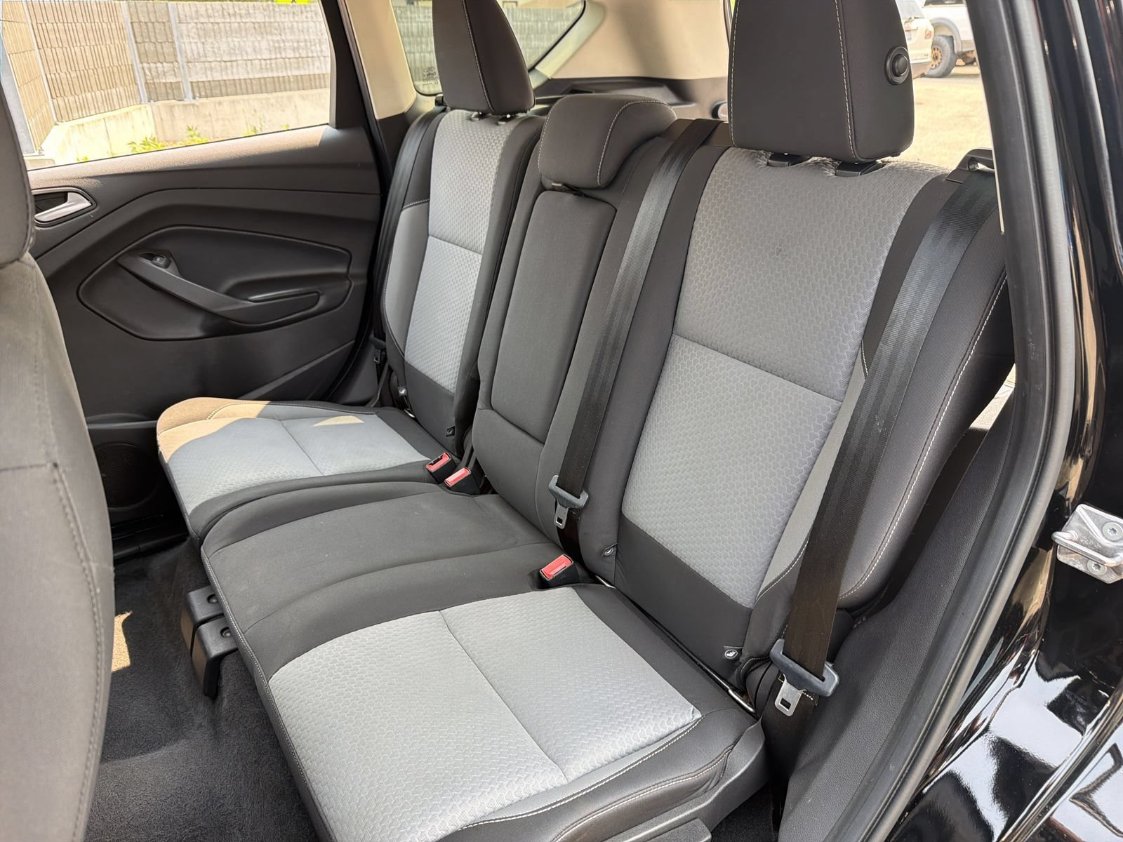 Used 2017 Ford Escape SE FWD image 21