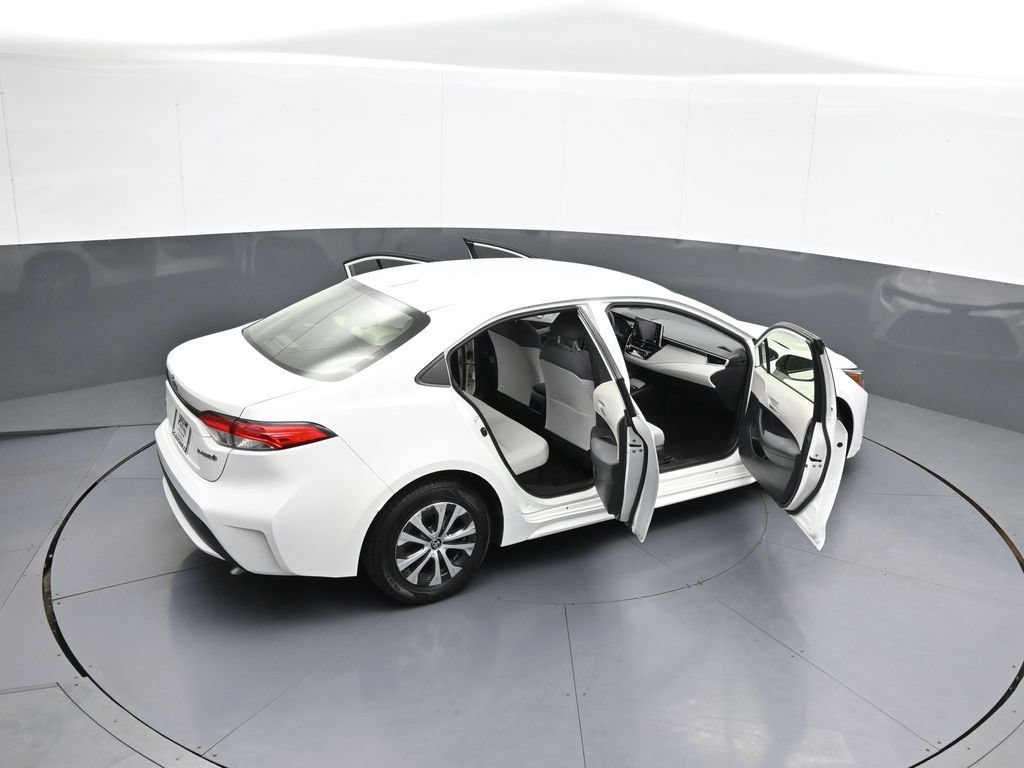Certified 2020 Toyota Corolla LE FWD image 43