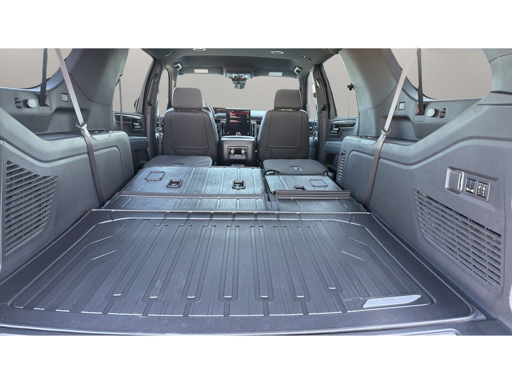 Used 2026 GMC Yukon XL AT4 w/ Premium Trailering Package AWD/4WD image 13