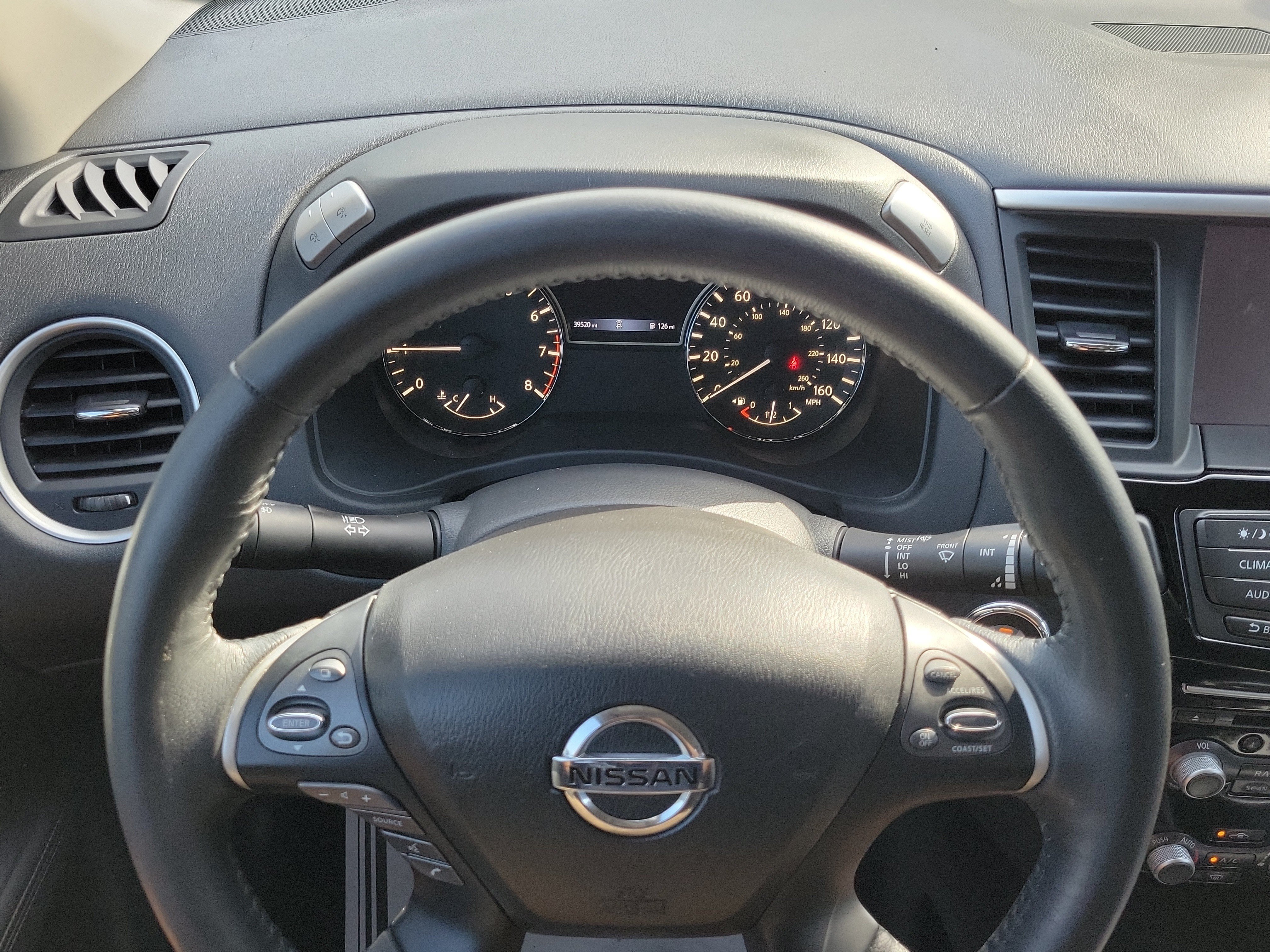 Used 2018 Nissan Pathfinder SV FWD image 21