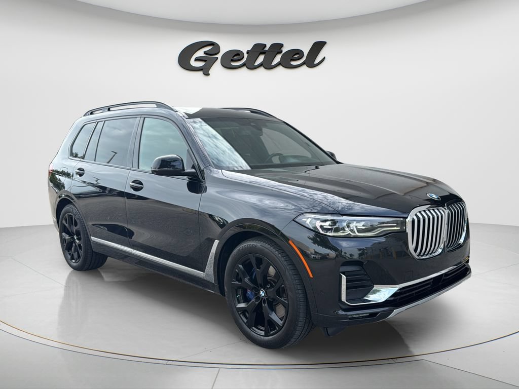 Used 2021 BMW X7 xDrive40i w/ Executive Package 2 AWD/4WD image 3