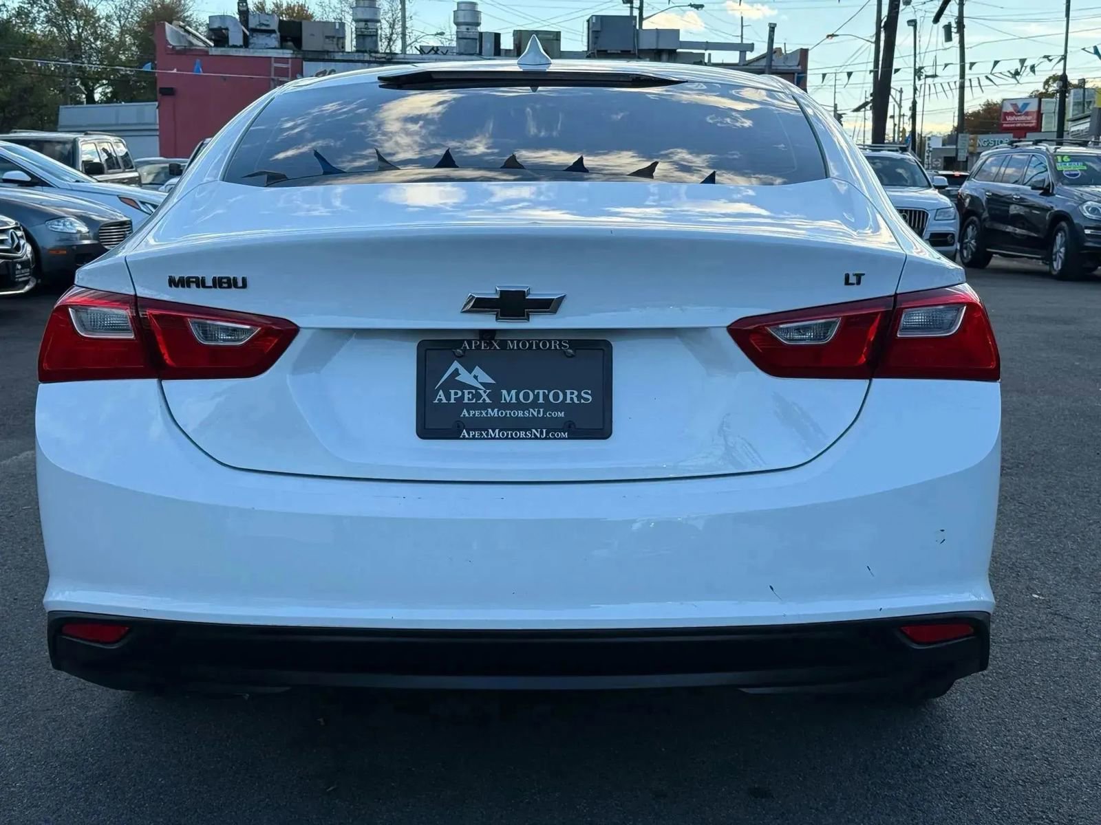 Used 2018 Chevrolet Malibu LT FWD image 7