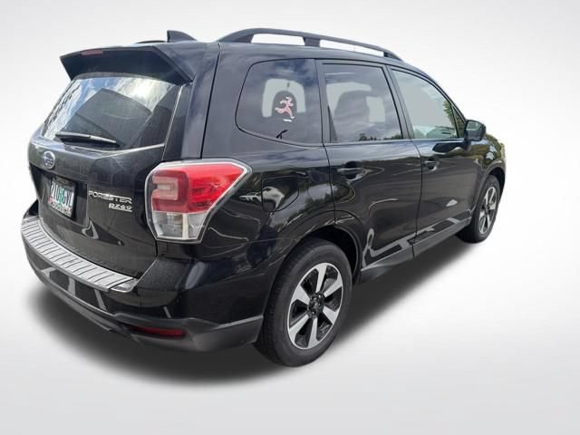 Used 2017 Subaru Forester 2.5i Premium w/ All-Weather Package AWD/4WD image 6
