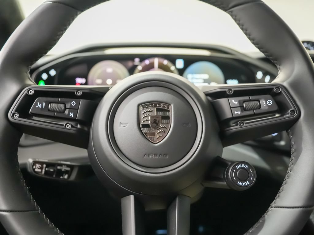 New 2026 Porsche Cayenne Turbo Electric AWD/4WD image 30