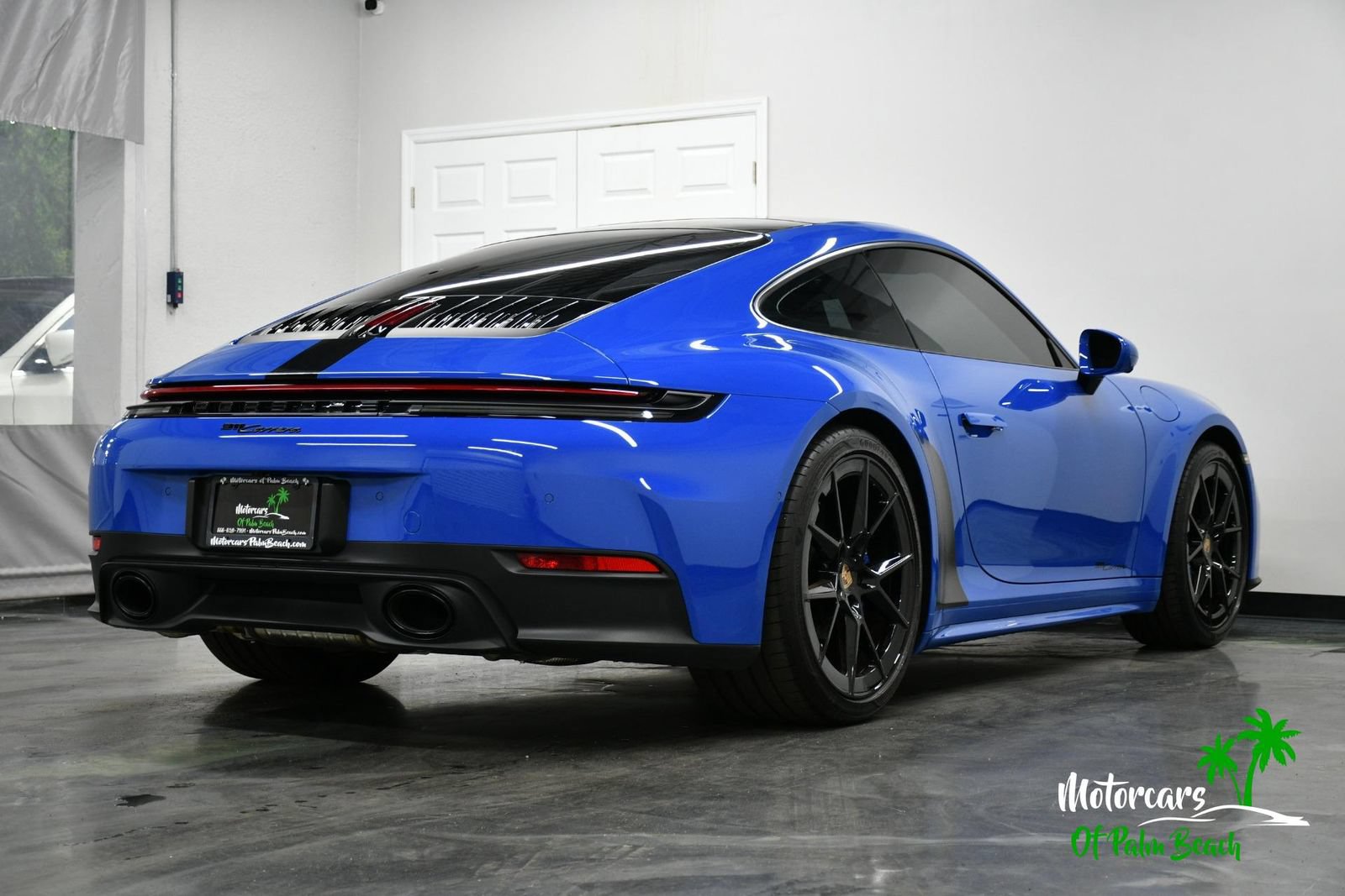 Used 2025 Porsche 911 Carrera RWD image 20