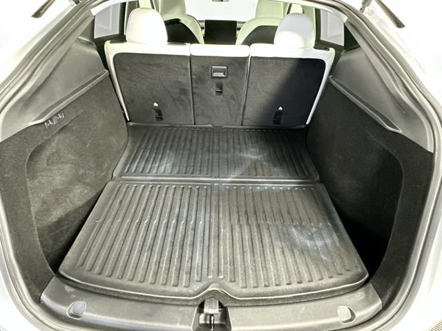 Used 2024 Tesla Model Y Performance AWD/4WD image 28