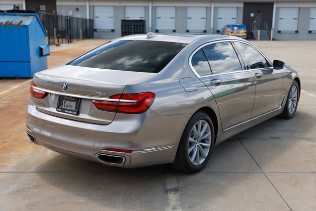 Used 2018 BMW 740i image 14