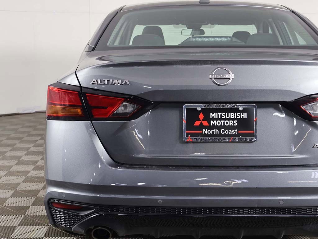 Used 2025 Nissan Altima 2.5 SR image 13