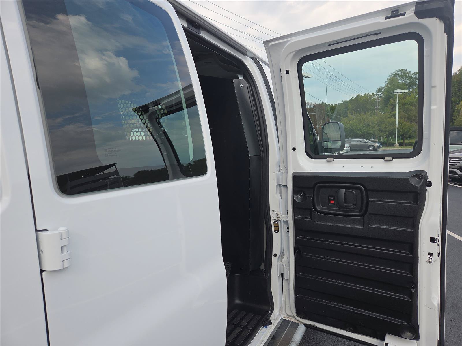 Used 2024 GMC Savana 2500 w/ Driver Convenience Package RWD image 23