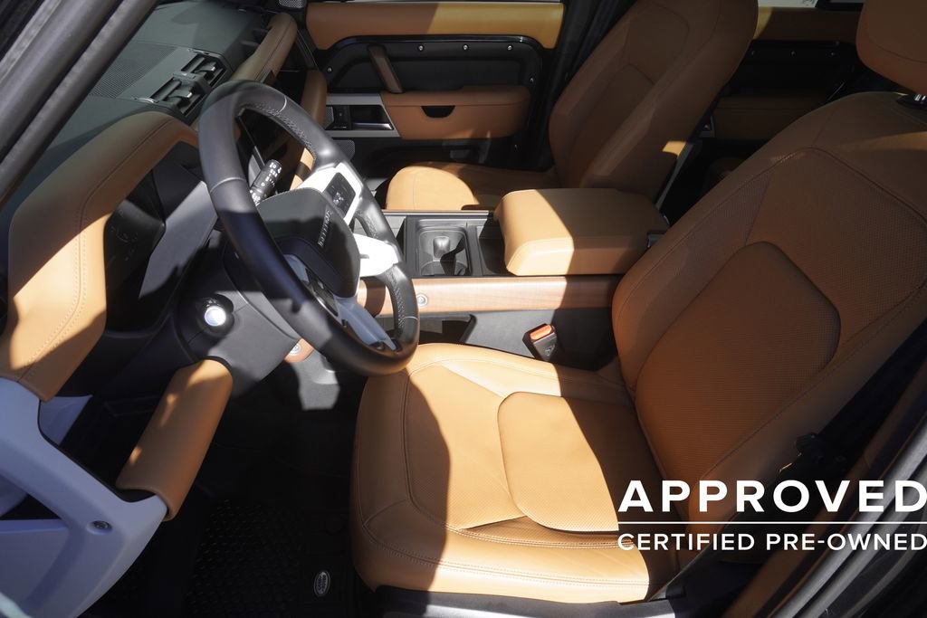Used 2024 Land Rover Defender 130 S image 19