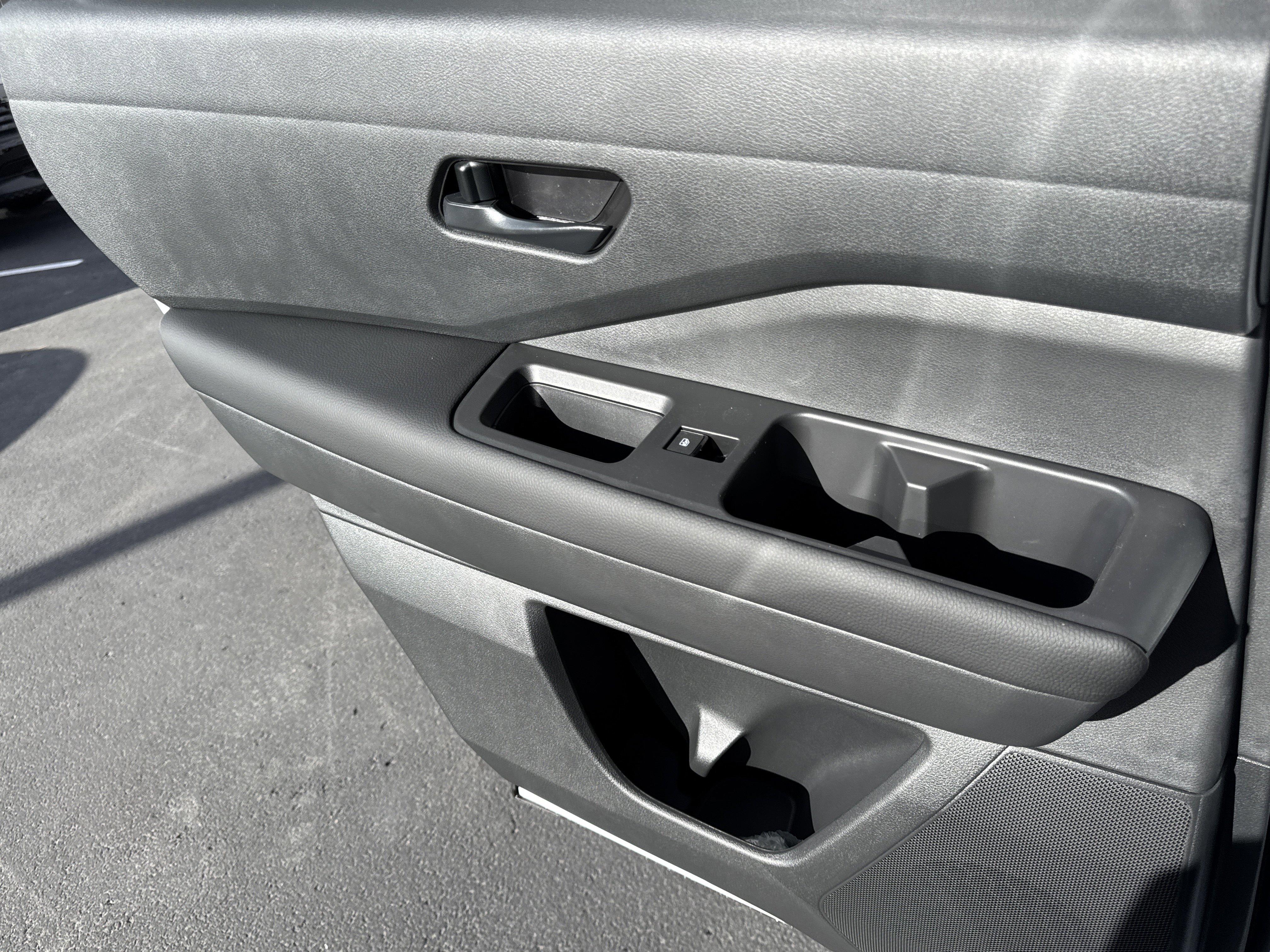 New 2026 Nissan Pathfinder SV image 11