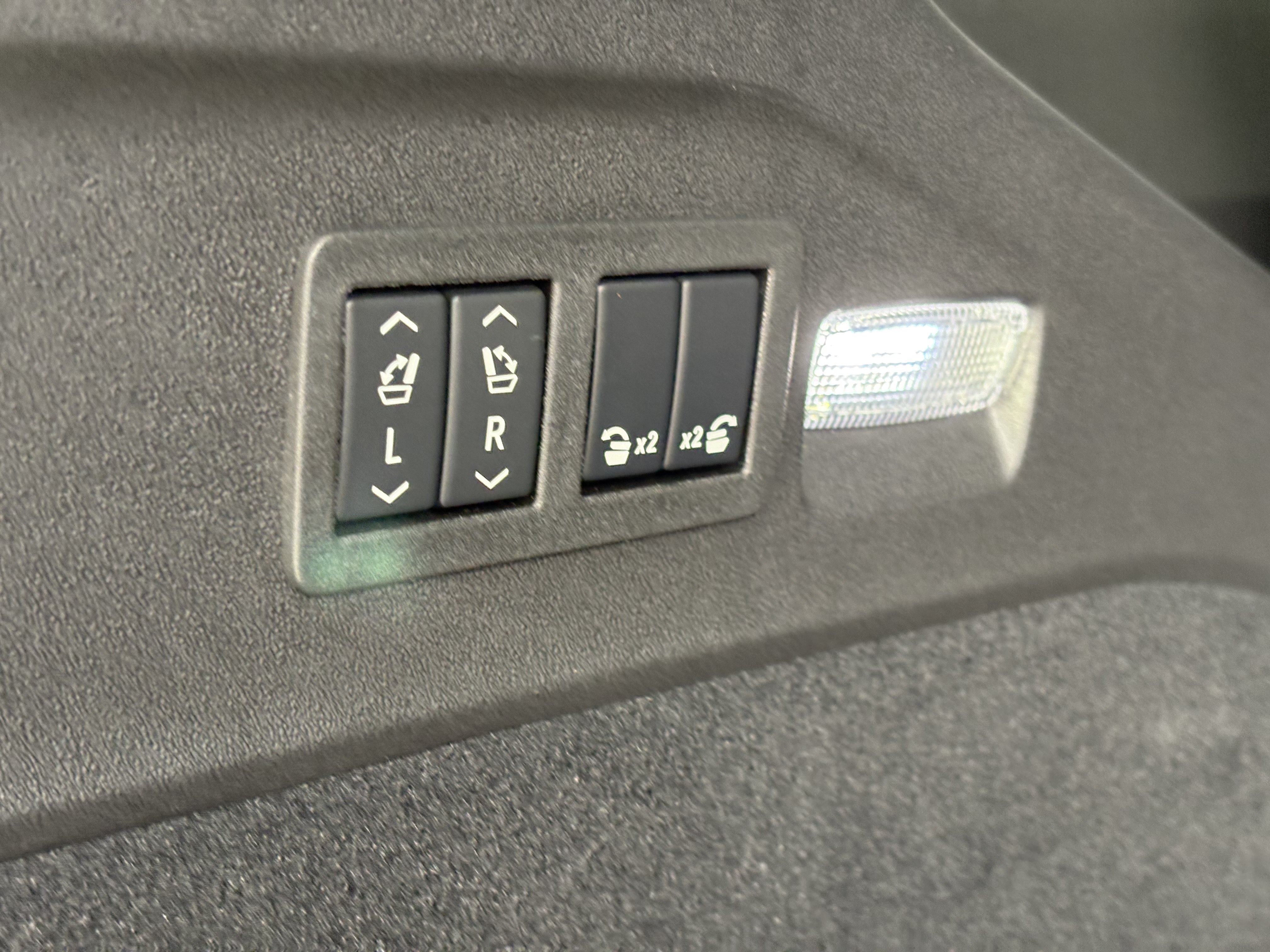 New 2026 Cadillac Escalade IQL Luxury AWD/4WD image 10