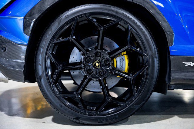 Used 2024 Lamborghini Urus Performante image 34
