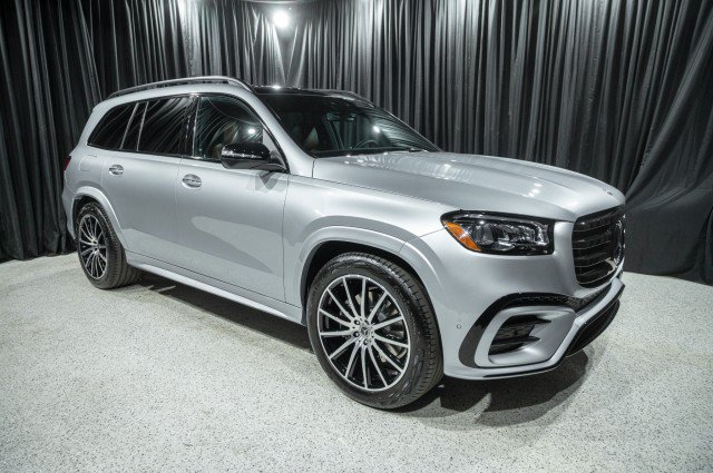 New 2026 Mercedes-Benz GLS 450 4MATIC image 3