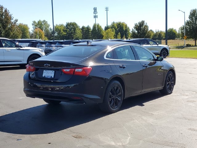 Used 2024 Chevrolet Malibu LT FWD image 3