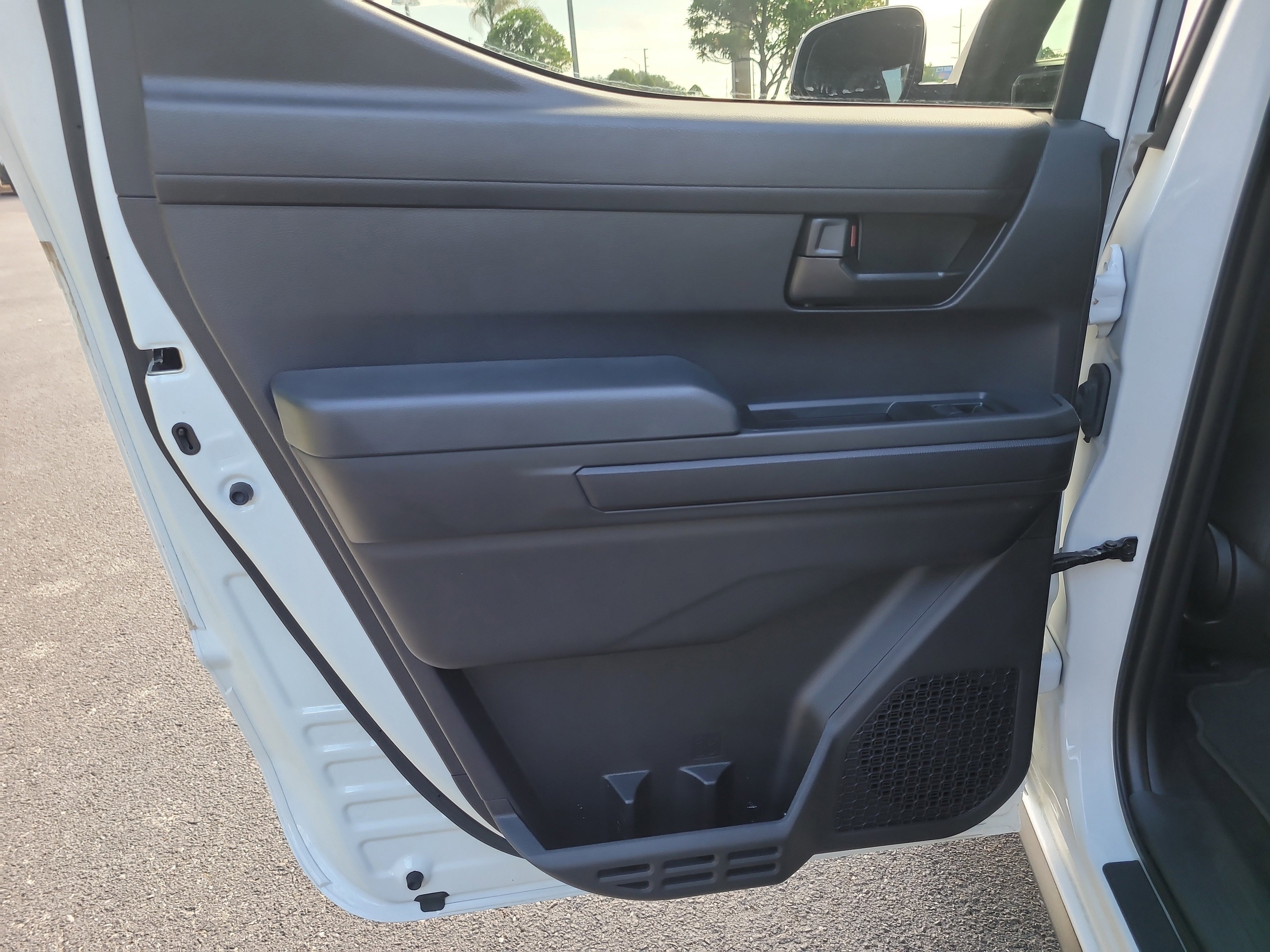 Used 2024 Toyota Tacoma SR5 AWD/4WD image 13