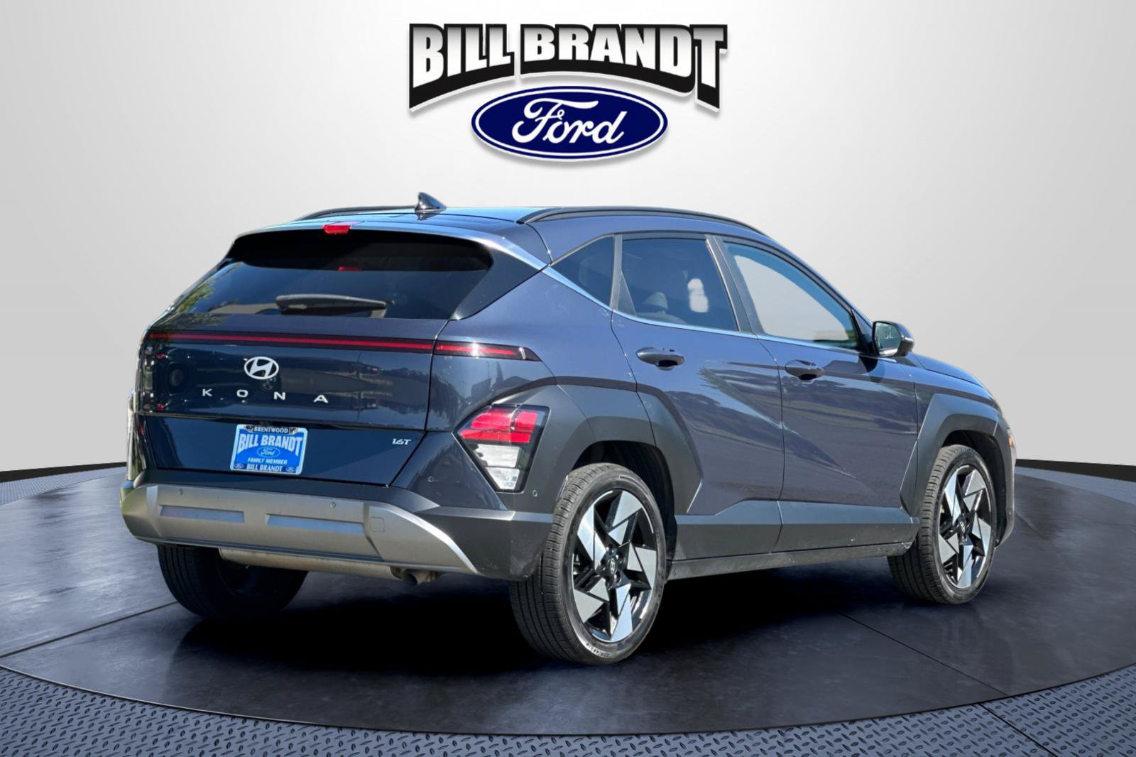 Used 2024 Hyundai Kona Limited FWD image 3
