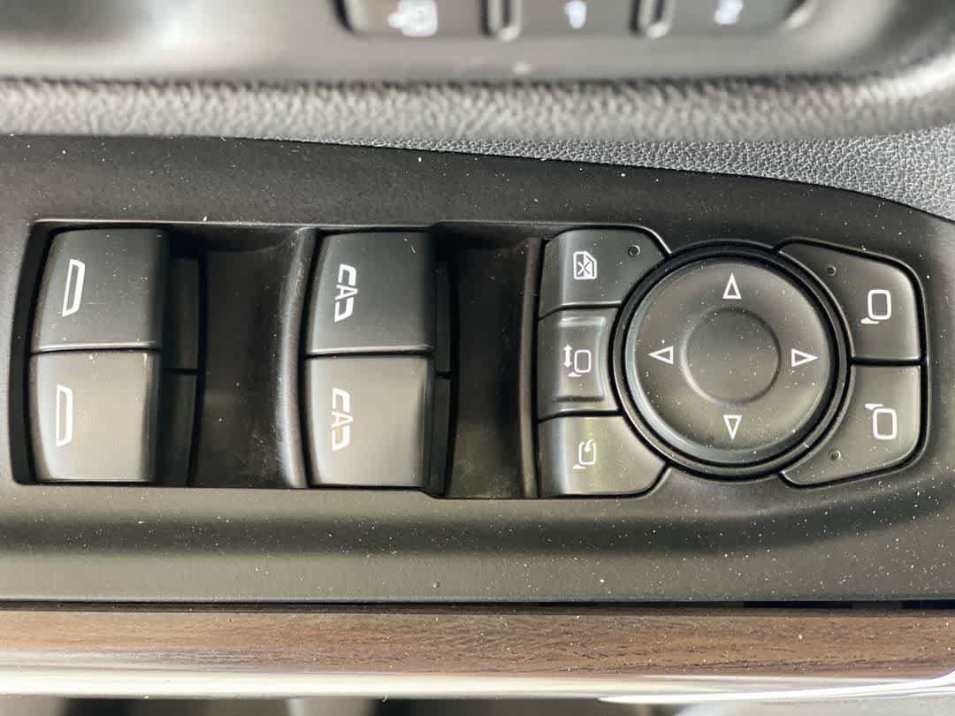 Used 2022 GMC Sierra 3500 SLT AWD/4WD image 16
