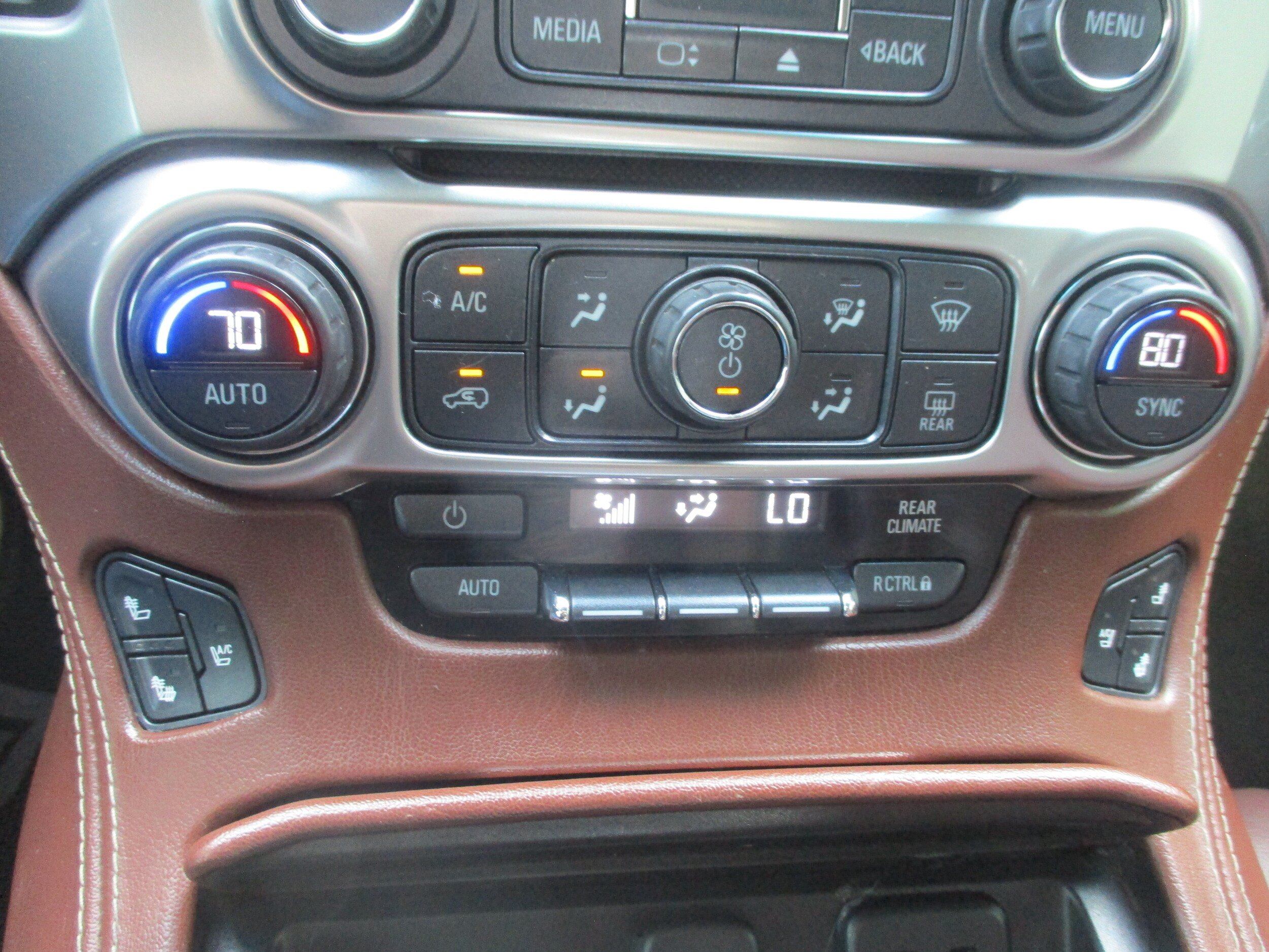 Used 2016 Chevrolet Tahoe LTZ AWD/4WD image 16