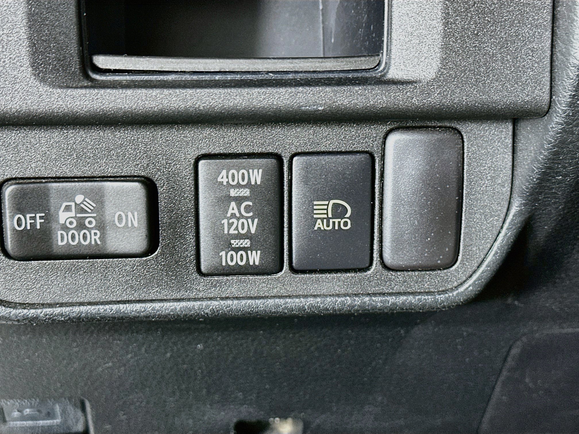 Used 2018 Toyota Tacoma TRD Pro AWD/4WD image 17
