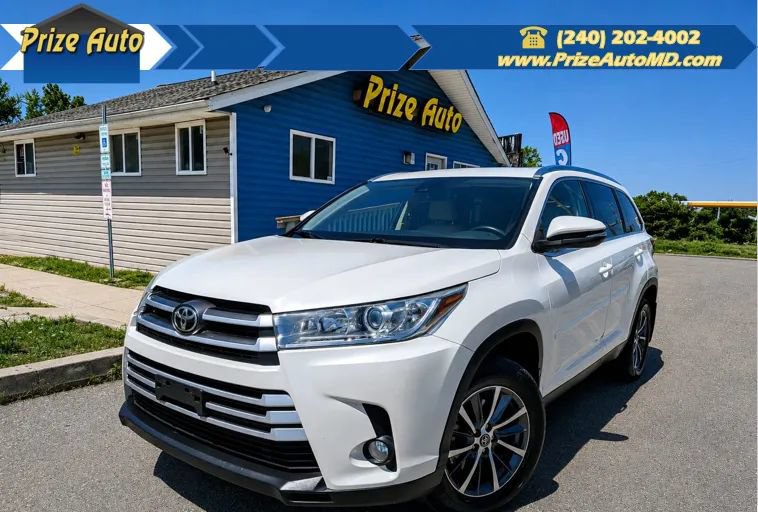 Used 2019 Toyota Highlander XLE AWD/4WD image 1