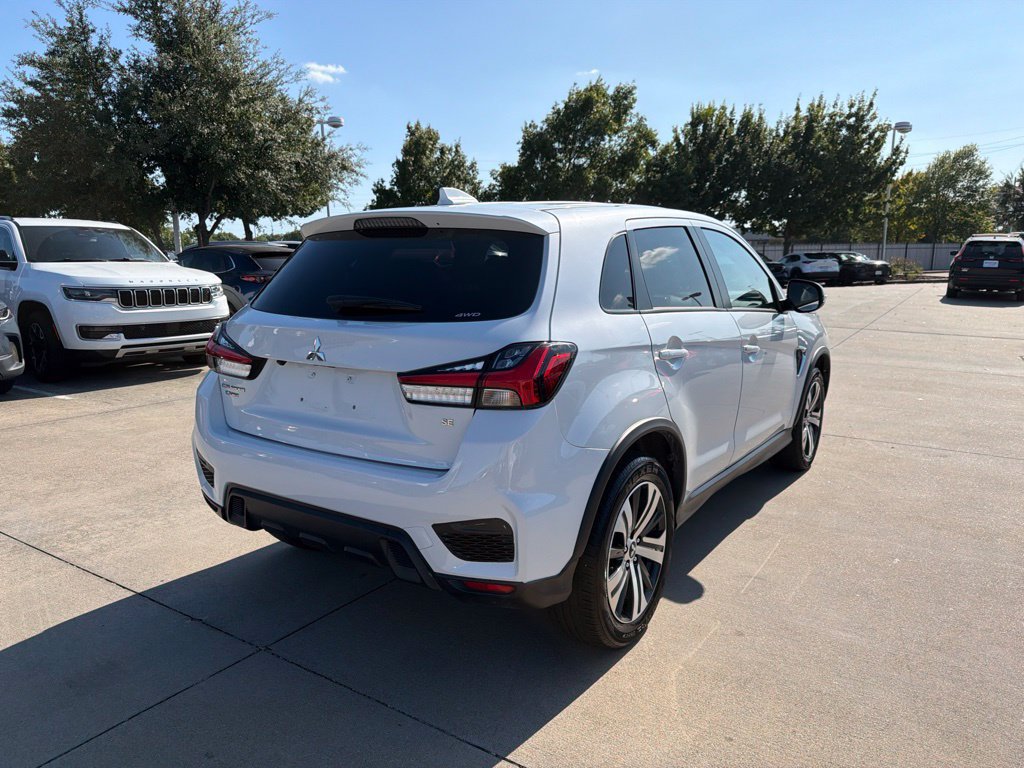 Used 2025 Mitsubishi Outlander Sport SE AWD/4WD image 3